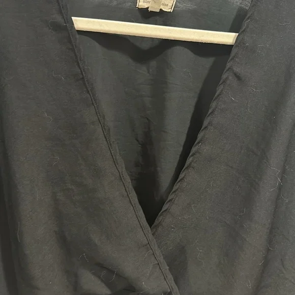 Silence + Noise Balloon Sleeve Deep Plunge Neck Top - Picture 2 of 8